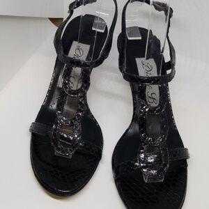 New Diane B. Milano snake skin sandals 6M
